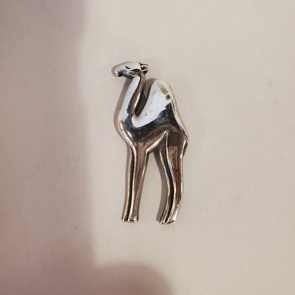 Rare Vintage Retired James Avery Sterling Camel Broach